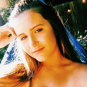 Meet your Posher, Hailey